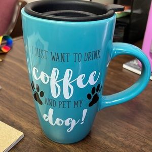 Travel coffee mug